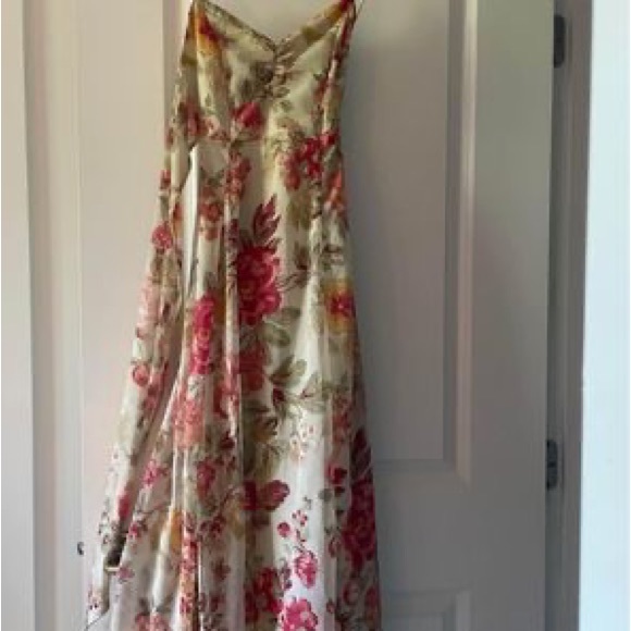 H&M Flora Maxi Dress with tie-back - Picture 2 of 2